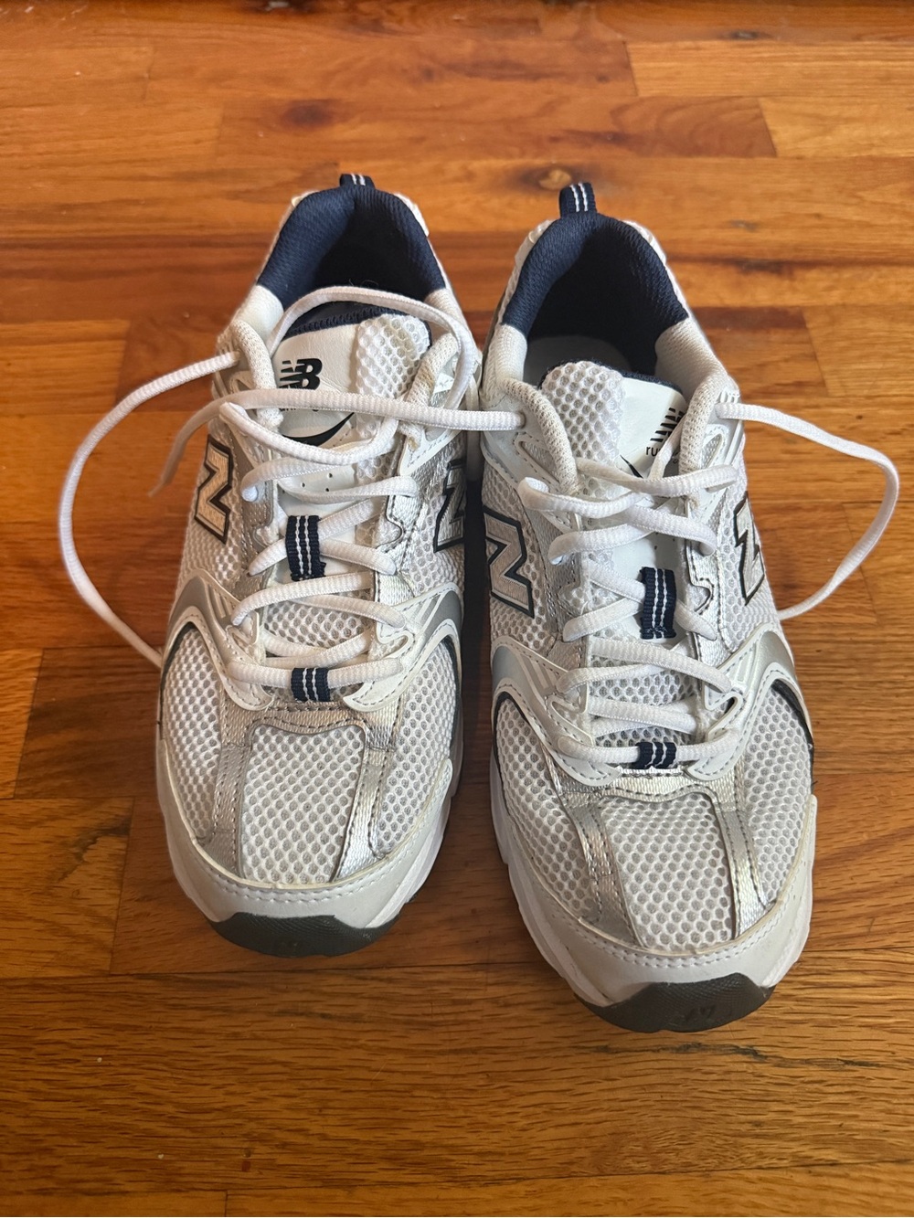 US W7- New Balance 530- Navy and White